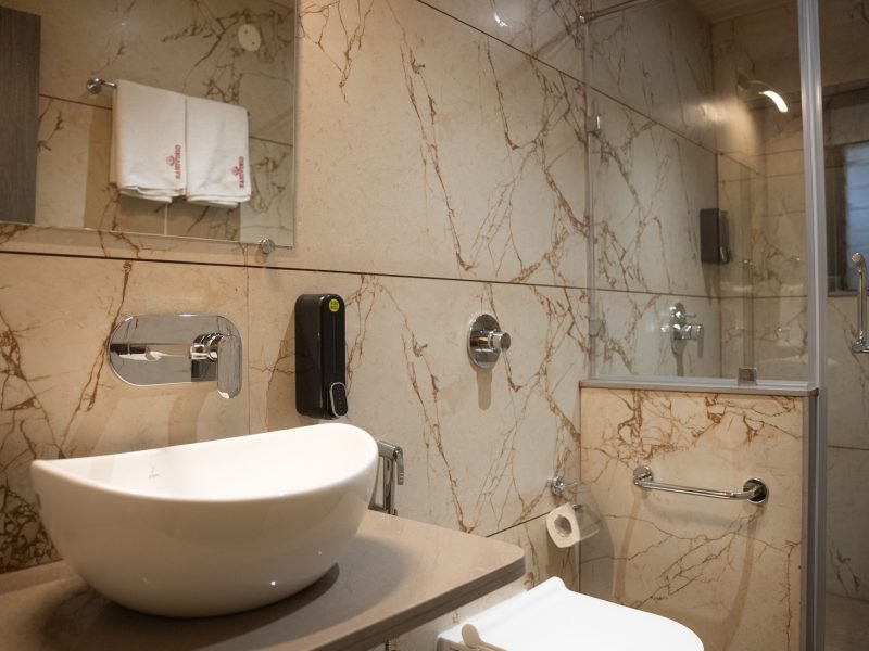 cbb35aff8f5b45c59de05ce7cd81cbe4